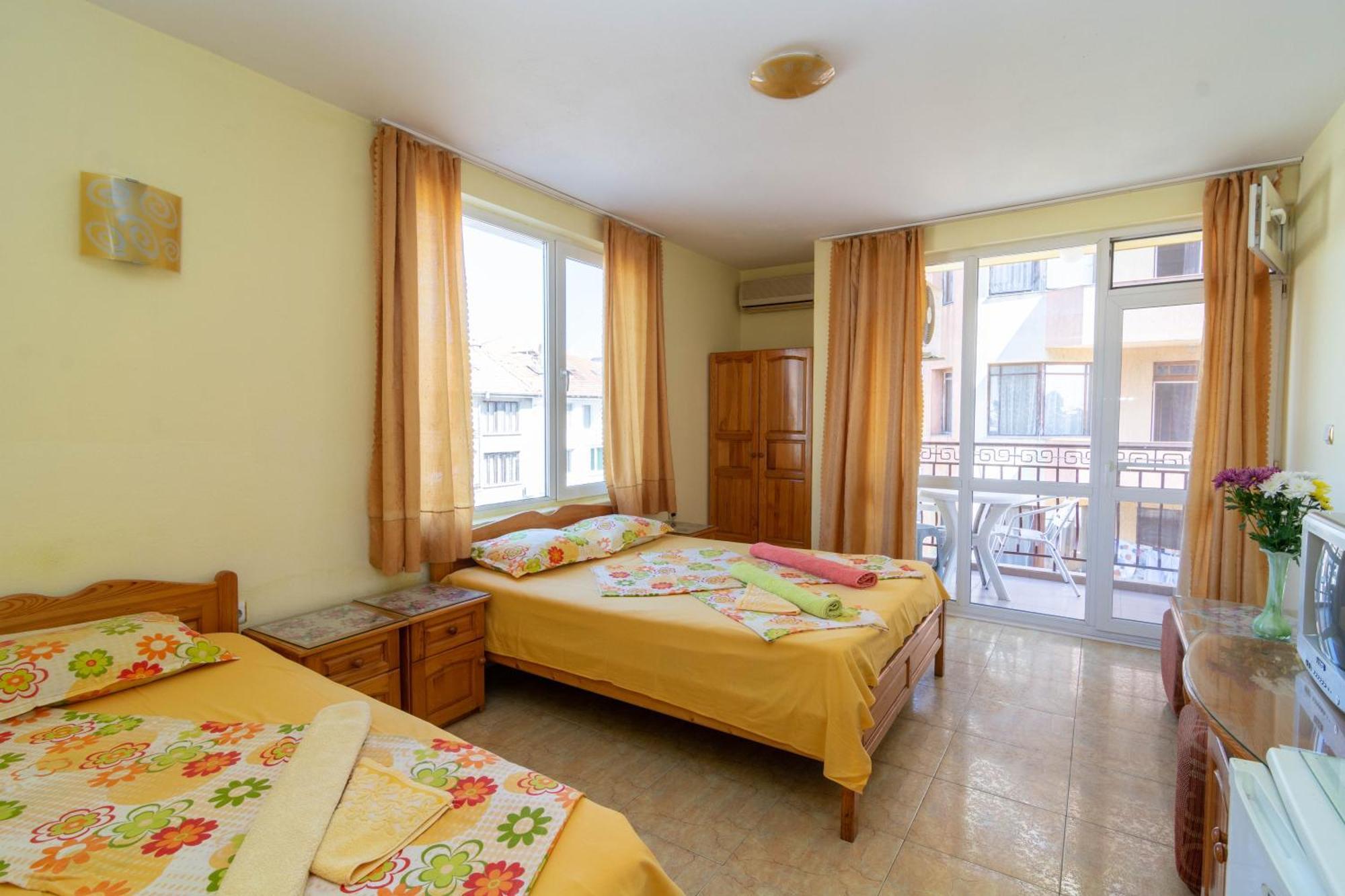 Fener Guest House Pomorie Buitenkant foto