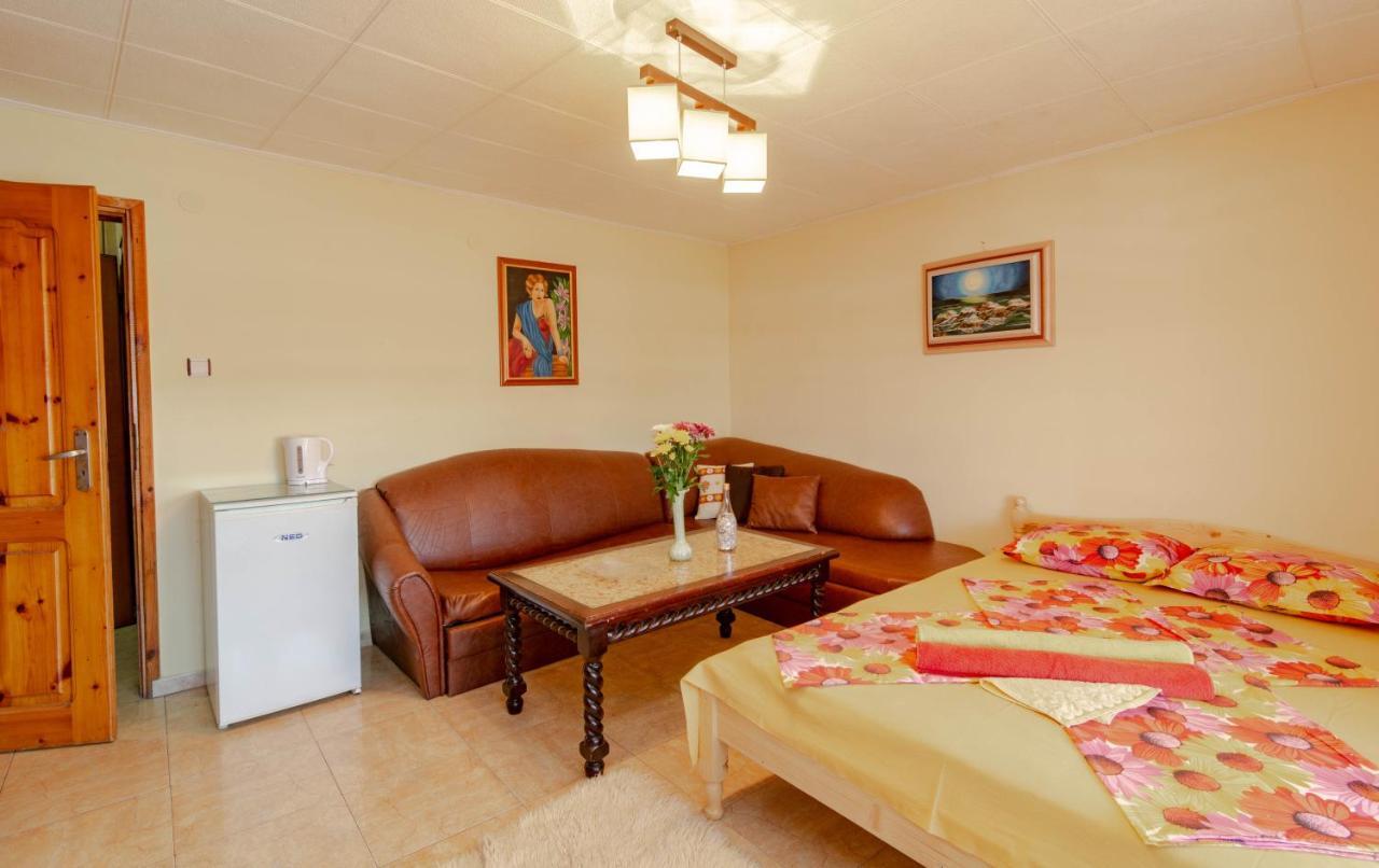Fener Guest House Pomorie Buitenkant foto